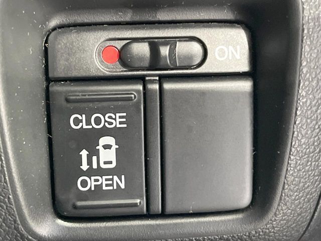 HONDA N BOX CUSTOM 2013 Image 31