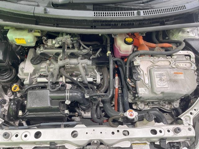 TOYOTA AQUA 2016 Image 31