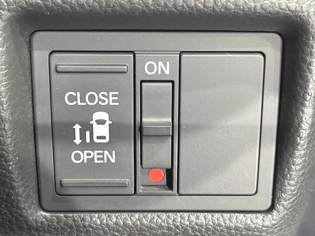 HONDA N BOX CUSTOM 2021 Image 31