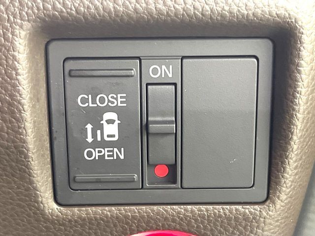 HONDA N BOX 2022 Image 31