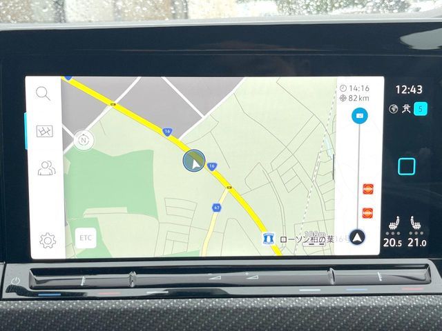 VOLKSWAGEN GOLF VARI 2022 Image 31