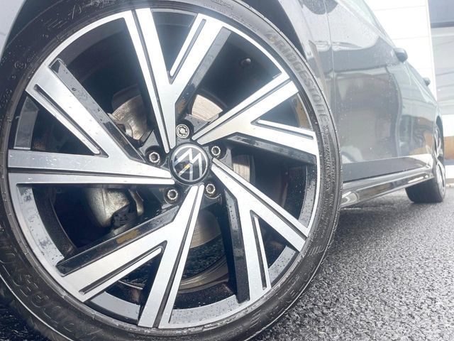 VOLKSWAGEN GOLF VARI 2022 Image 31