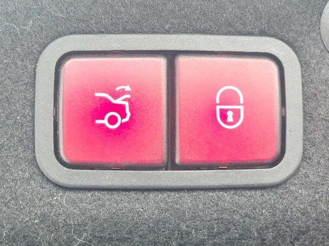 MERCEDES BENZ C CLAS 2015 Image 31