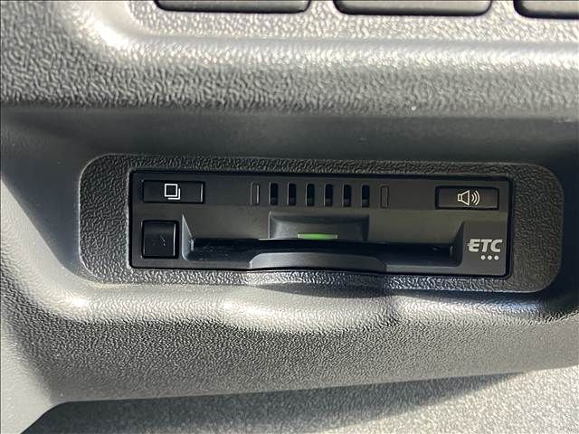 TOYOTA HIACE VAN 2WD 2024 Image 31