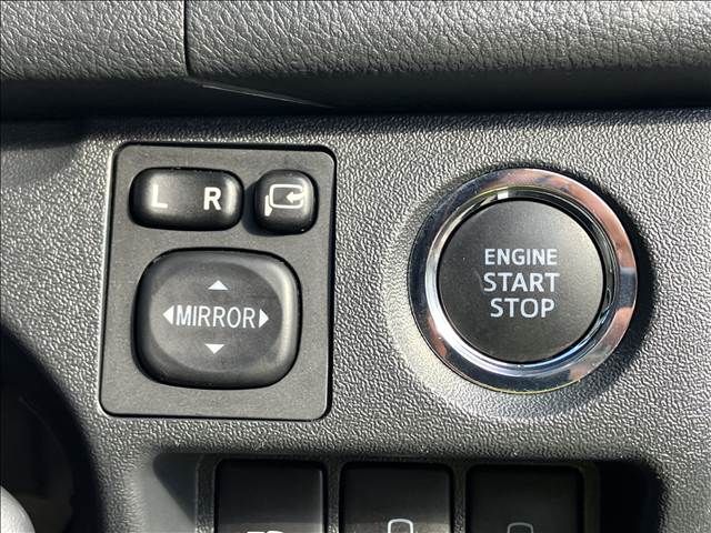 TOYOTA HIACE VAN 2WD 2024 Image 31