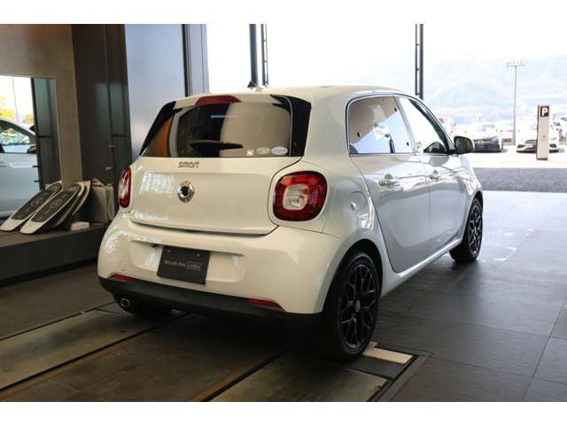 MCC SMART FORFOUR 2017 Image 31