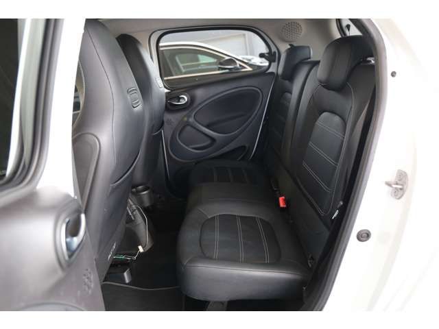 MCC SMART FORFOUR 2017 Image 31