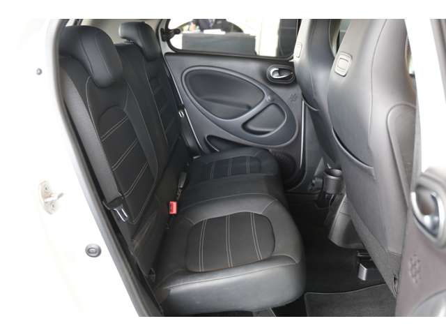 MCC SMART FORFOUR 2017 Image 31