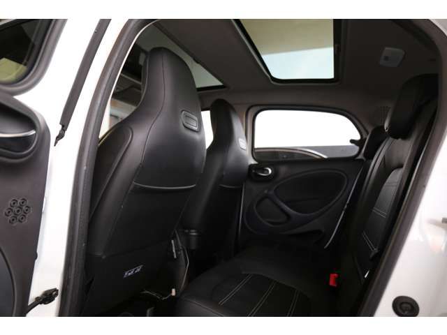 MCC SMART FORFOUR 2017 Image 31