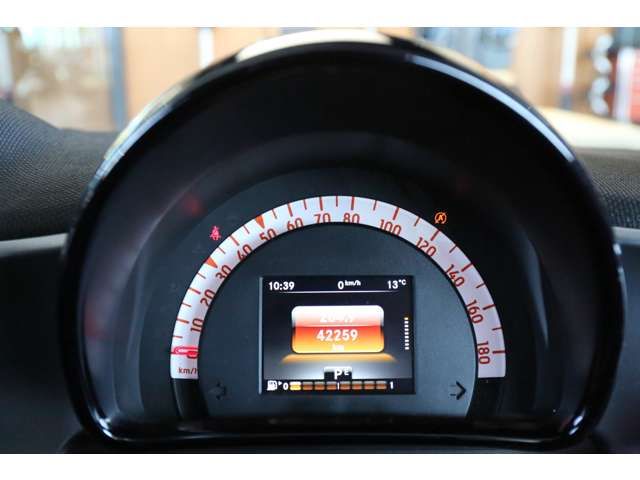 MCC SMART FORFOUR 2017 Image 31