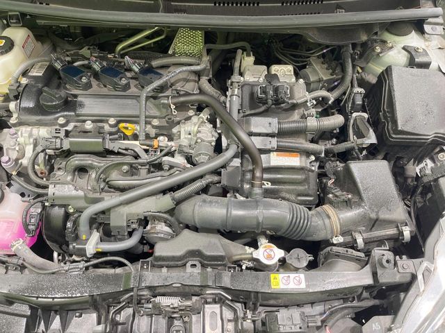 TOYOTA YARIS HYBRID 2023 Image 31