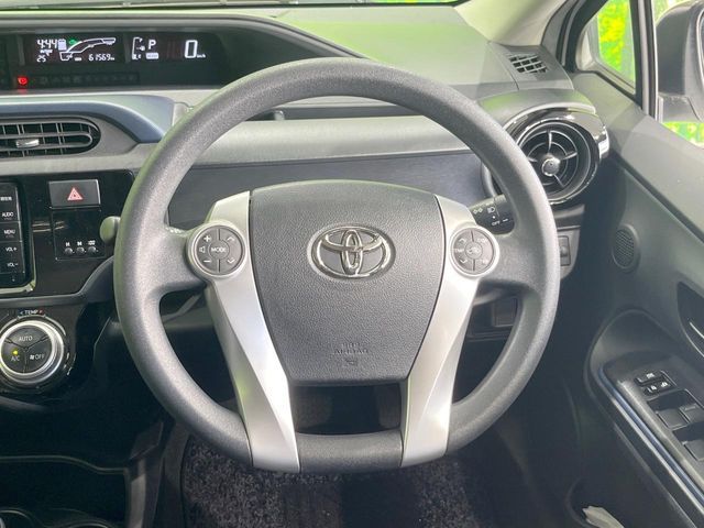 TOYOTA AQUA 2015 Image 31