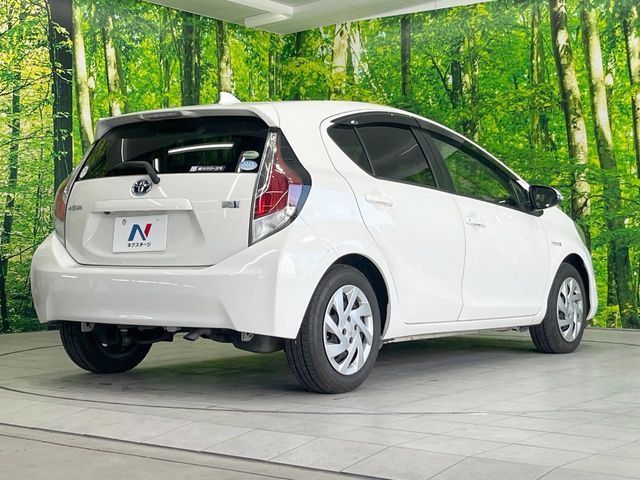 TOYOTA AQUA 2015 Image 31