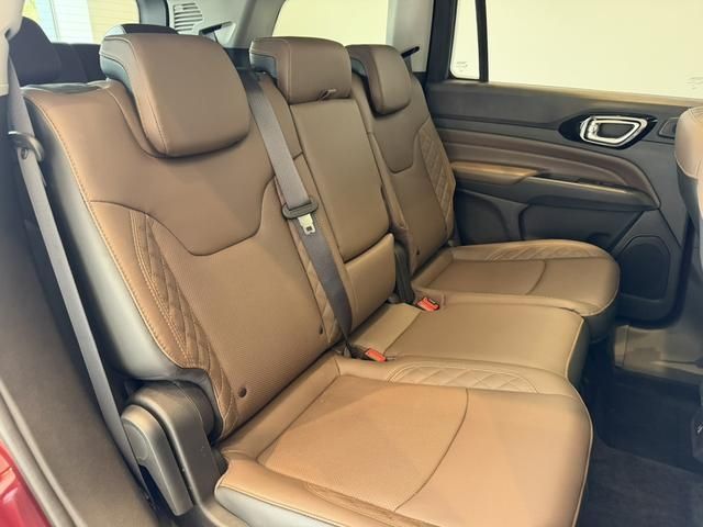 JEEP COMMANDER 2023 Image 31