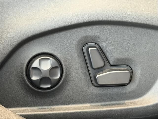 JEEP COMMANDER 2023 Image 31