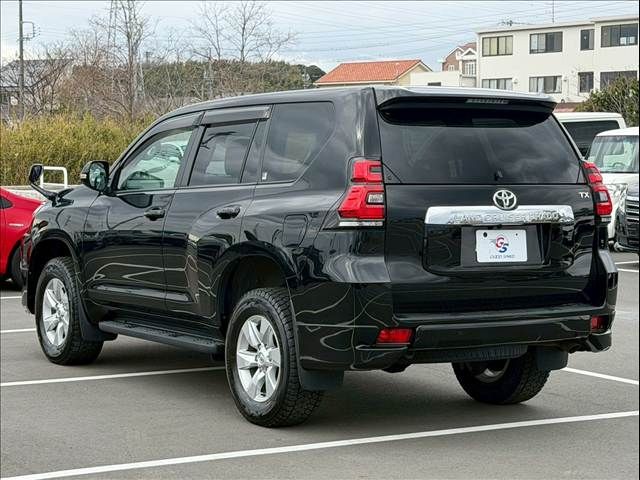 TOYOTA LANDCRUISER PRADO 2021 Image 31
