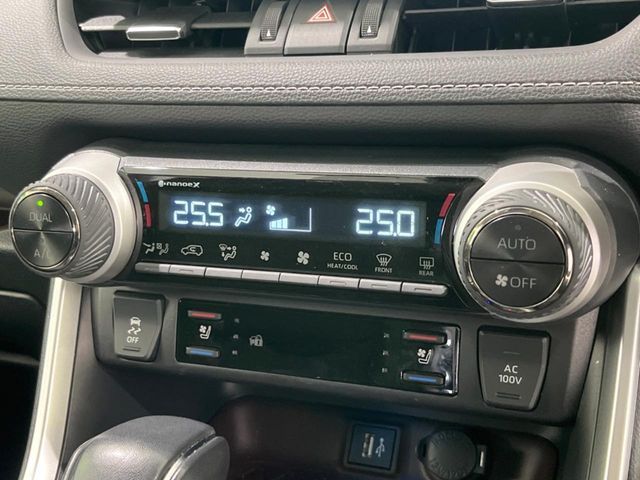 TOYOTA RAV4 HYBRID 4WD 2023 Image 31