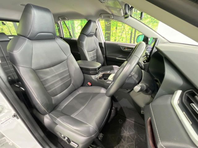 TOYOTA RAV4 HYBRID 4WD 2023 Image 31