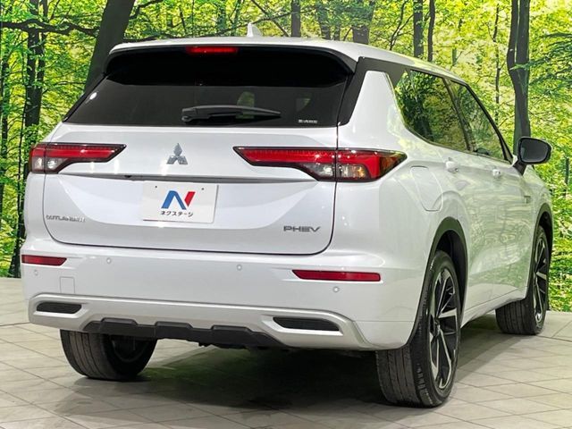 MITSUBISHI OUTLANDER PHEV 2023 Image 31