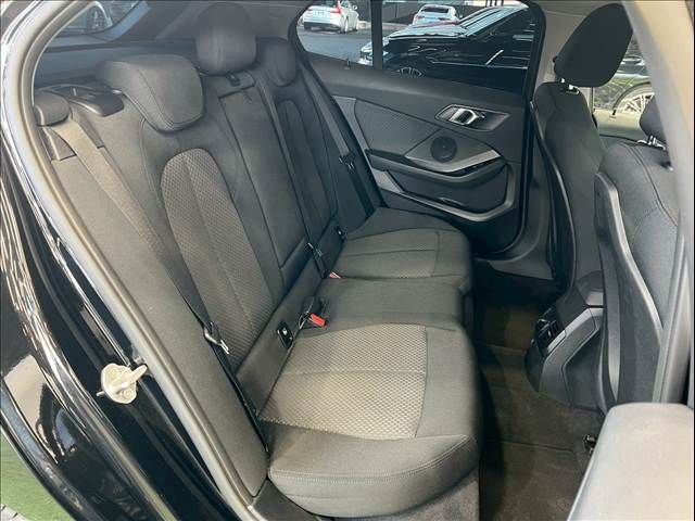 BMW 1SERIES 2021 Image 31