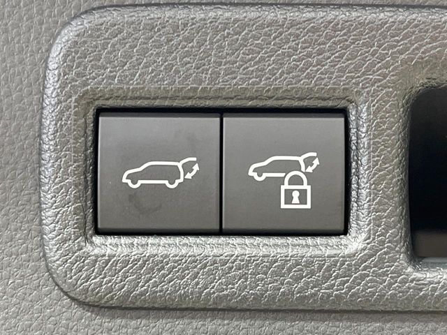 TOYOTA HARRIER 2WD 2023 Image 31