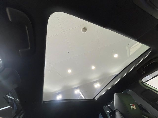 TOYOTA COROLLA CROSS HYBRID 2025 Image 31