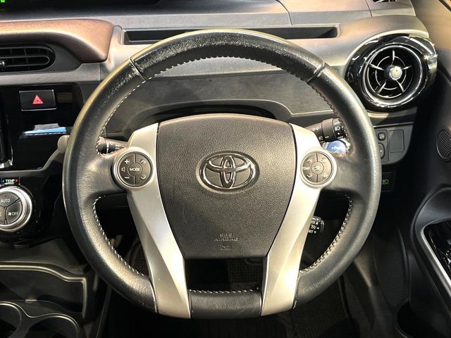 TOYOTA AQUA 2017 Image 31