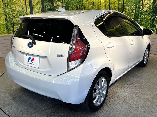 TOYOTA AQUA 2017 Image 31