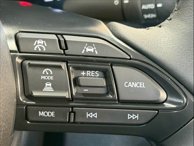 TOYOTA YARIS CROSS HYBRID 2025 Image 31