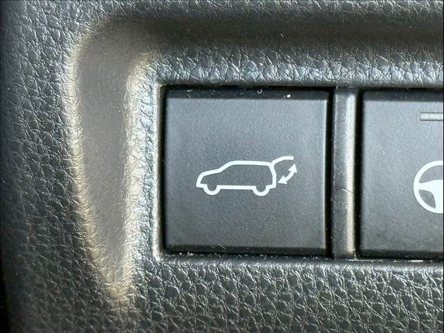 TOYOTA HARRIER HYBRID 2020 Image 31