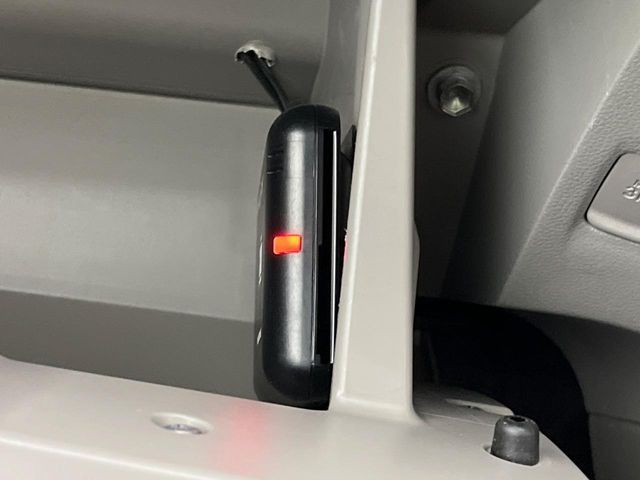 DAIHATSU MIRA E:S 2017 Image 31