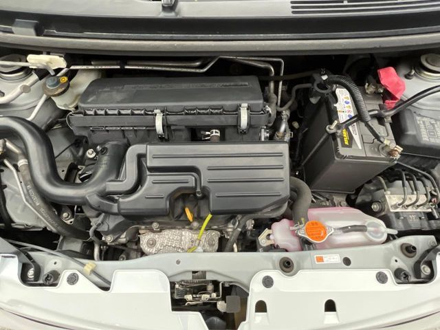 DAIHATSU MIRA E:S 2017 Image 31