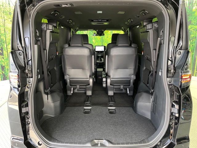 TOYOTA VOXY 2022 Image 31