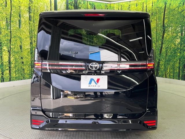 TOYOTA VOXY 2022 Image 31