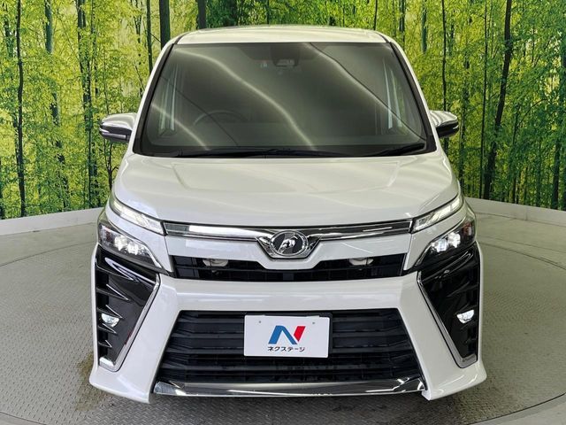 TOYOTA VOXY 2018 Image 31