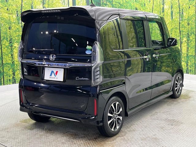 HONDA N BOX 2019 Image 31