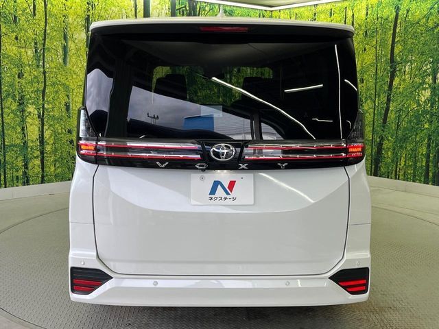 TOYOTA VOXY 2024 Image 31