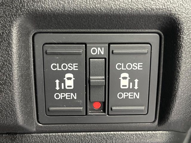 HONDA N BOX CUSTOM 2024 Image 31