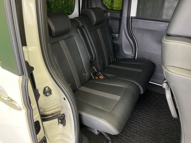 HONDA N BOX CUSTOM 2024 Image 31