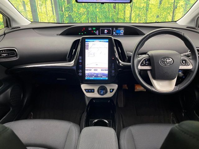 TOYOTA PRIUS PHV 2017 Image 31
