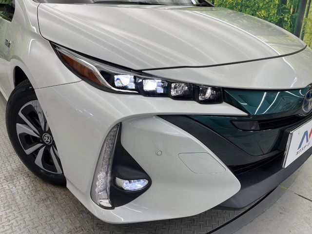 TOYOTA PRIUS PHV 2017 Image 31