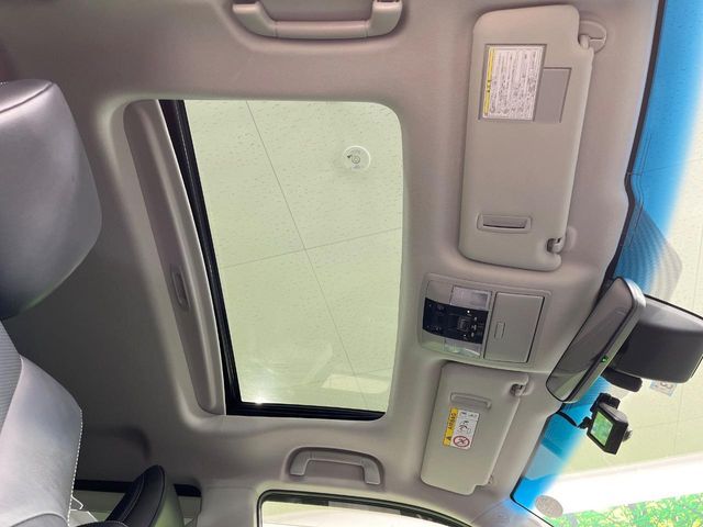 TOYOTA LANDCRUISER PRADO 2023 Image 31