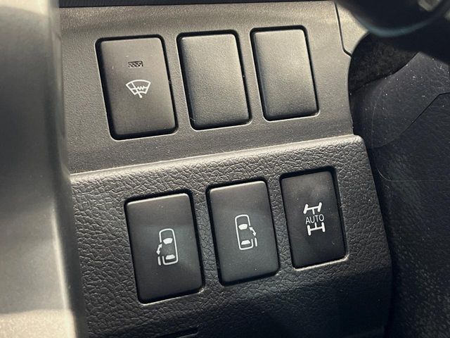 TOYOTA VOXY 4WD 2013 Image 31