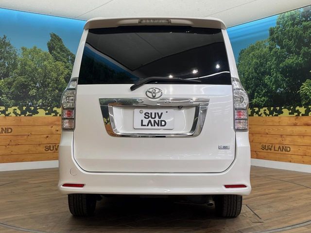 TOYOTA VOXY 4WD 2013 Image 31