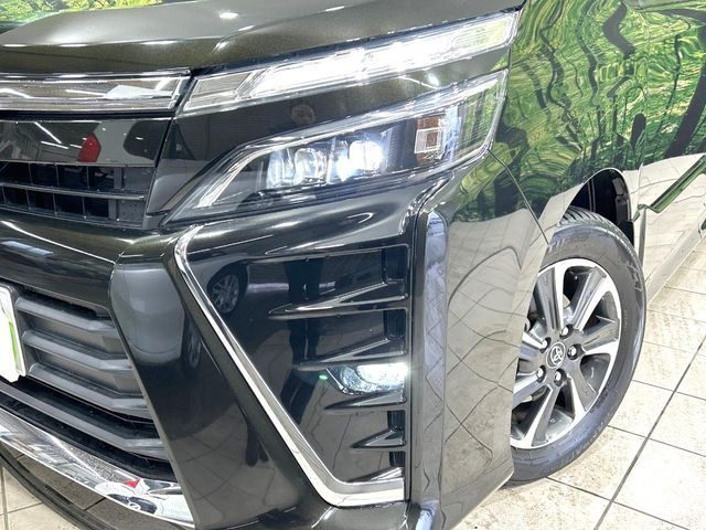 TOYOTA VOXY 2018 Image 31