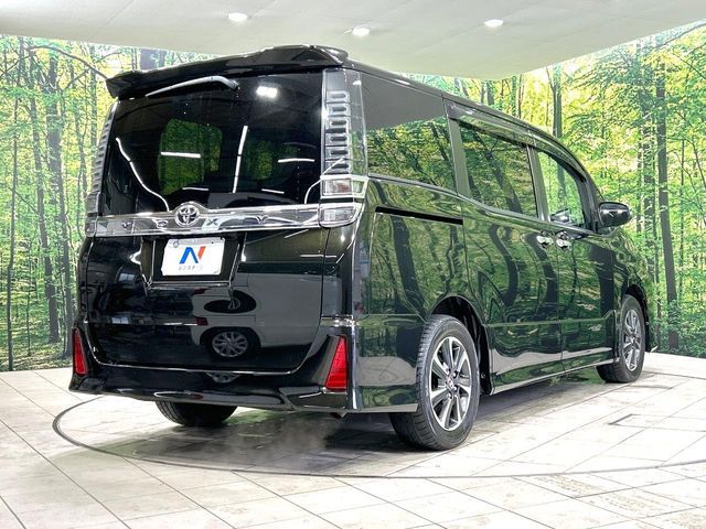 TOYOTA VOXY 2018 Image 31