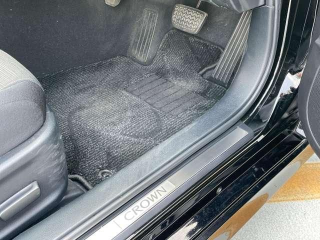 TOYOTA CROWN SEDAN 2016 Image 31