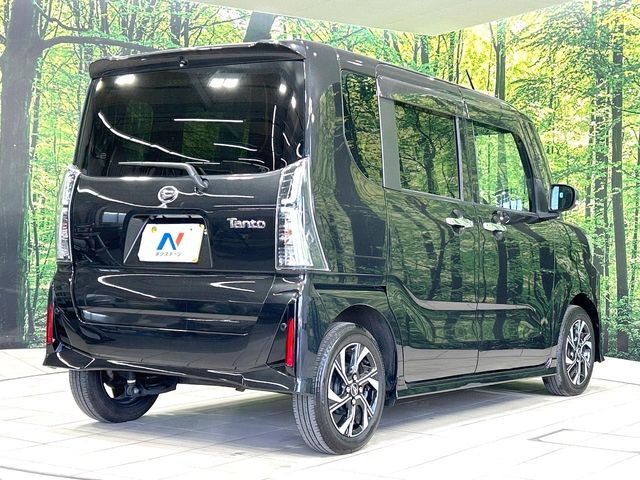 DAIHATSU TANTO CUSTOM 2023 Image 31