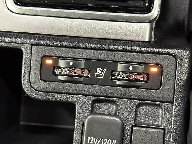 TOYOTA LANDCRUISER PRADO 2021 Image 31