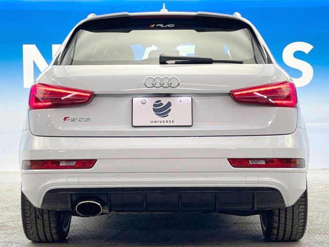 AUDI RS Q3 2016 Image 31